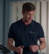 Emily_in_Paris_S02E07_WEBRip_x264-ION10_1671.jpg