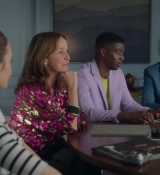 Emily_in_Paris_S02E07_WEBRip_x264-ION10_1688.jpg