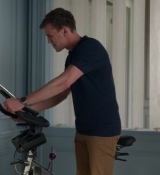 Emily_in_Paris_S02E07_WEBRip_x264-ION10_1749.jpg