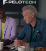 Emily_in_Paris_S02E07_WEBRip_x264-ION10_1758.jpg