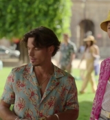 Emily_in_Paris_S02E07_WEBRip_x264-ION10_1847.jpg