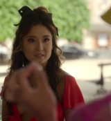 Emily_in_Paris_S02E07_WEBRip_x264-ION10_1861.jpg
