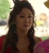 Emily_in_Paris_S02E07_WEBRip_x264-ION10_1918.jpg