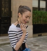 Emily_in_Paris_S02E07_WEBRip_x264-ION10_1979.jpg