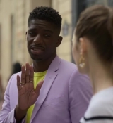 Emily_in_Paris_S02E07_WEBRip_x264-ION10_2027.jpg