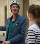 Emily_in_Paris_S02E07_WEBRip_x264-ION10_2055.jpg