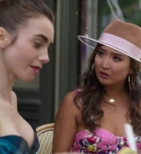 Emily_in_Paris_S02E07_WEBRip_x264-ION10_2121.jpg