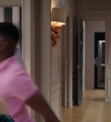 Emily_in_Paris_S02E07_WEBRip_x264-ION10_2365.jpg