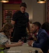 Emily_in_Paris_S02E08_WEBRip_x264-ION10_0505.jpg