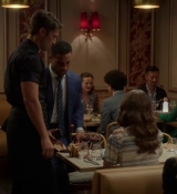 Emily_in_Paris_S02E08_WEBRip_x264-ION10_0582.jpg
