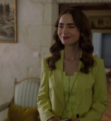 Emily_in_Paris_S02E08_WEBRip_x264-ION10_0971.jpg