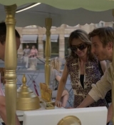 Emily_in_Paris_S02E08_WEBRip_x264-ION10_1036.jpg