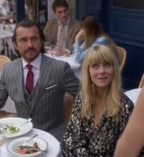 Emily_in_Paris_S02E08_WEBRip_x264-ION10_1284.jpg