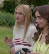 Emily_in_Paris_S02E08_WEBRip_x264-ION10_1564.jpg