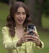 Emily_in_Paris_S02E08_WEBRip_x264-ION10_1570.jpg