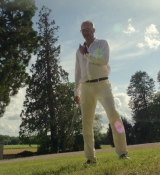 Emily_in_Paris_S02E08_WEBRip_x264-ION10_1595.jpg