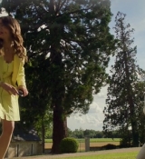 Emily_in_Paris_S02E08_WEBRip_x264-ION10_1624.jpg