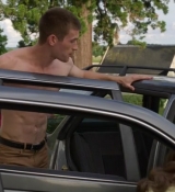 Emily_in_Paris_S02E08_WEBRip_x264-ION10_1658.jpg