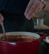 Emily_in_Paris_S02E08_WEBRip_x264-ION10_1705.jpg