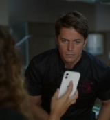 Emily_in_Paris_S02E08_WEBRip_x264-ION10_1727.jpg