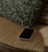 Emily_in_Paris_S02E08_WEBRip_x264-ION10_1740.jpg
