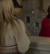 Emily_in_Paris_S02E08_WEBRip_x264-ION10_1757.jpg