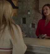 Emily_in_Paris_S02E08_WEBRip_x264-ION10_1762.jpg