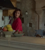 Emily_in_Paris_S02E08_WEBRip_x264-ION10_1772.jpg