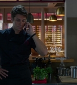Emily_in_Paris_S02E08_WEBRip_x264-ION10_1820.jpg
