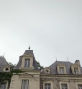 Emily_in_Paris_S02E08_WEBRip_x264-ION10_1845.jpg