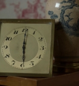 Emily_in_Paris_S02E08_WEBRip_x264-ION10_1852.jpg