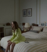 Emily_in_Paris_S02E08_WEBRip_x264-ION10_1859.jpg