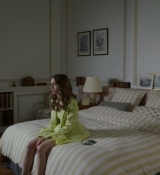 Emily_in_Paris_S02E08_WEBRip_x264-ION10_1863.jpg