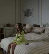 Emily_in_Paris_S02E08_WEBRip_x264-ION10_1864.jpg