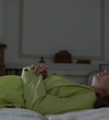 Emily_in_Paris_S02E08_WEBRip_x264-ION10_1905.jpg