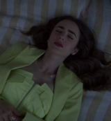 Emily_in_Paris_S02E08_WEBRip_x264-ION10_1926.jpg