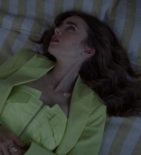 Emily_in_Paris_S02E08_WEBRip_x264-ION10_1940.jpg