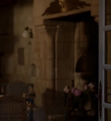 Emily_in_Paris_S02E08_WEBRip_x264-ION10_1949.jpg