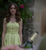 Emily_in_Paris_S02E08_WEBRip_x264-ION10_1975.jpg
