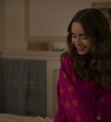Emily_in_Paris_S02E08_WEBRip_x264-ION10_2086.jpg