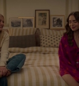 Emily_in_Paris_S02E08_WEBRip_x264-ION10_2095.jpg