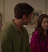 Emily_in_Paris_S02E08_WEBRip_x264-ION10_2228.jpg