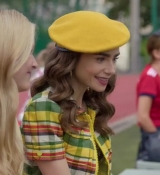 Emily_in_Paris_S02E09_WEBRip_x264-ION10_0095.jpg