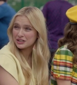 Emily_in_Paris_S02E09_WEBRip_x264-ION10_0114.jpg