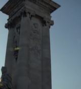 Emily_in_Paris_S02E09_WEBRip_x264-ION10_0190.jpg