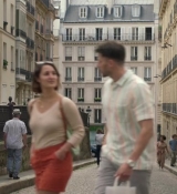 Emily_in_Paris_S02E09_WEBRip_x264-ION10_0198.jpg