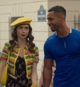 Emily_in_Paris_S02E09_WEBRip_x264-ION10_0248.jpg