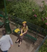 Emily_in_Paris_S02E09_WEBRip_x264-ION10_0349.jpg