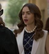 Emily_in_Paris_S02E09_WEBRip_x264-ION10_0456.jpg