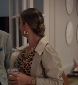 Emily_in_Paris_S02E09_WEBRip_x264-ION10_0581.jpg